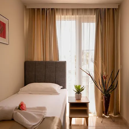 Gasthuis Rodos House