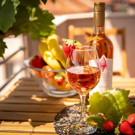 Gasthuis Rodos House