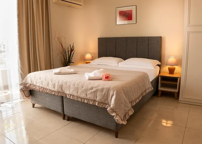 Rodos House 3* Поморие