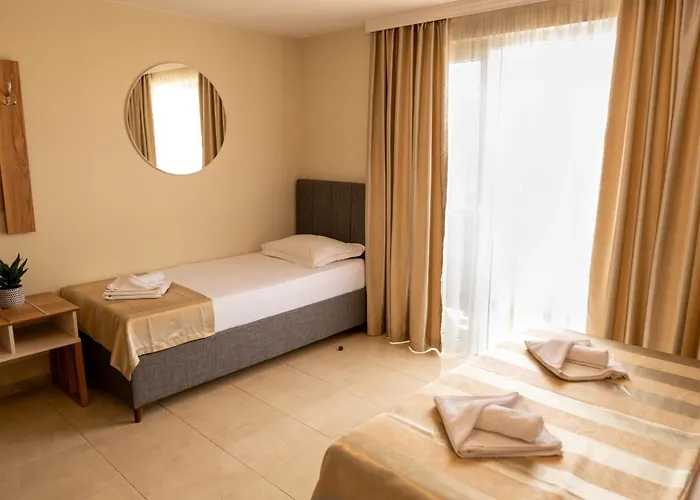 Pensión Rodos House 3*